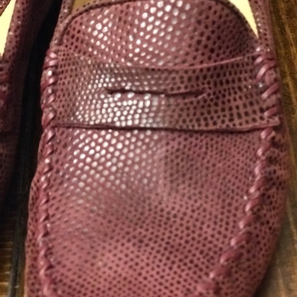 SOLD. New Vaneli Loafers, Women’s Size 7 1/2 - Picture 3 of 7